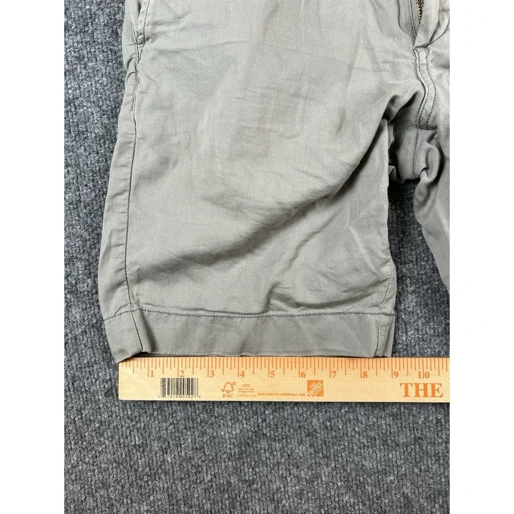 Faherty Shorts Mens 28 Khaki Movement Chino 9